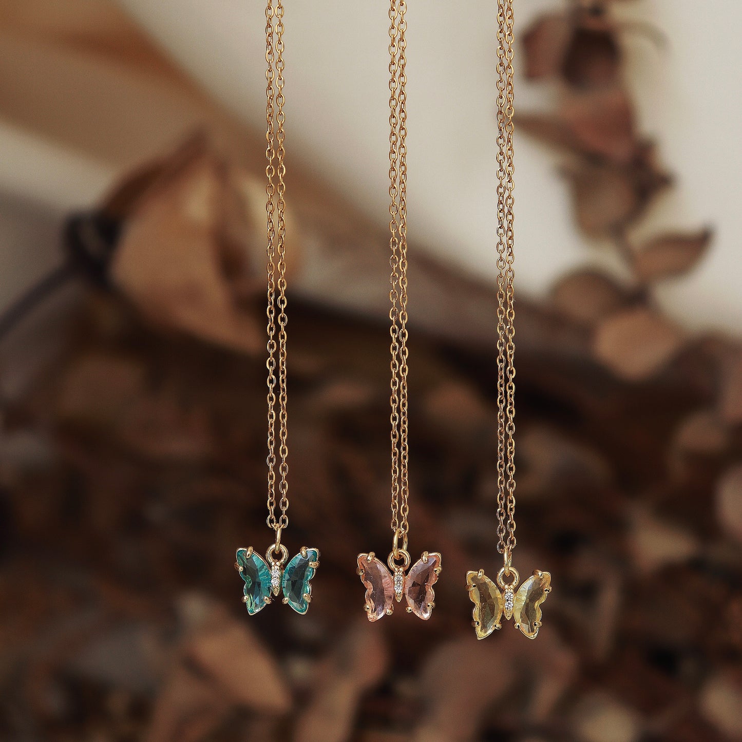 COLLAR MARIPOSA DE LUZ