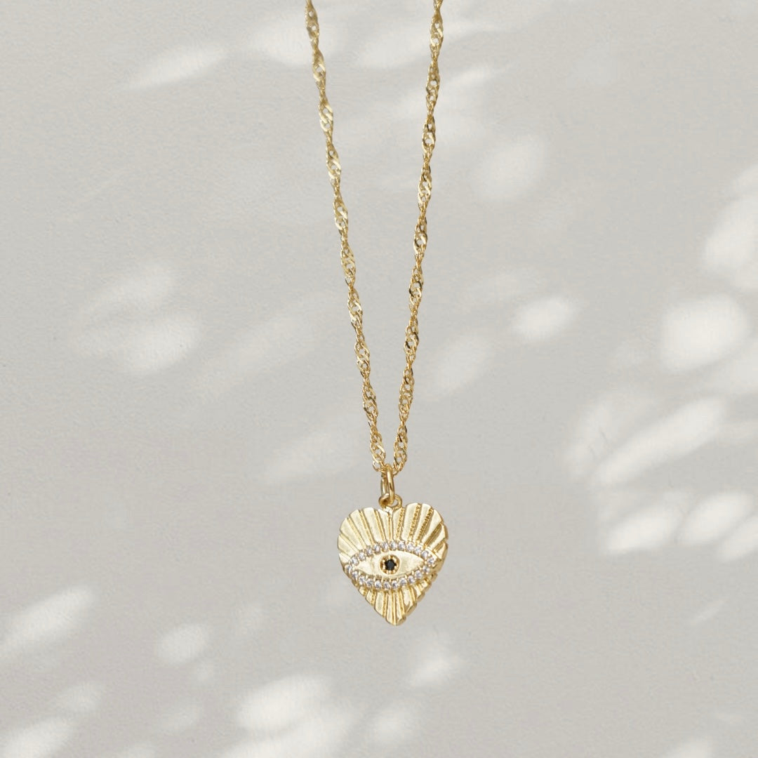 COLLAR HEART EYE