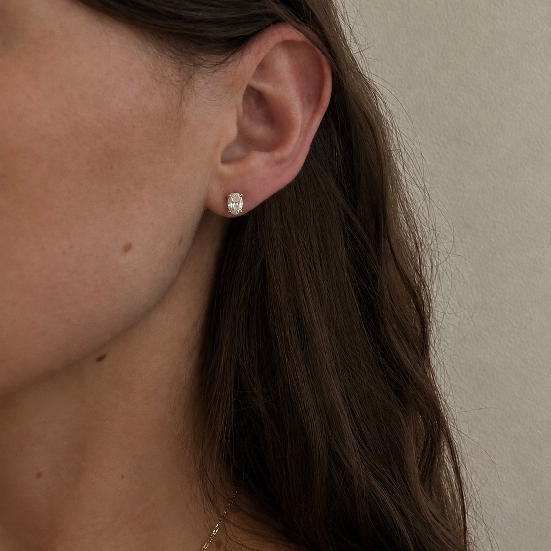 ARETES OVAL