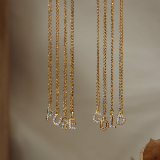 COLLAR INICIAL DE CRISTALES